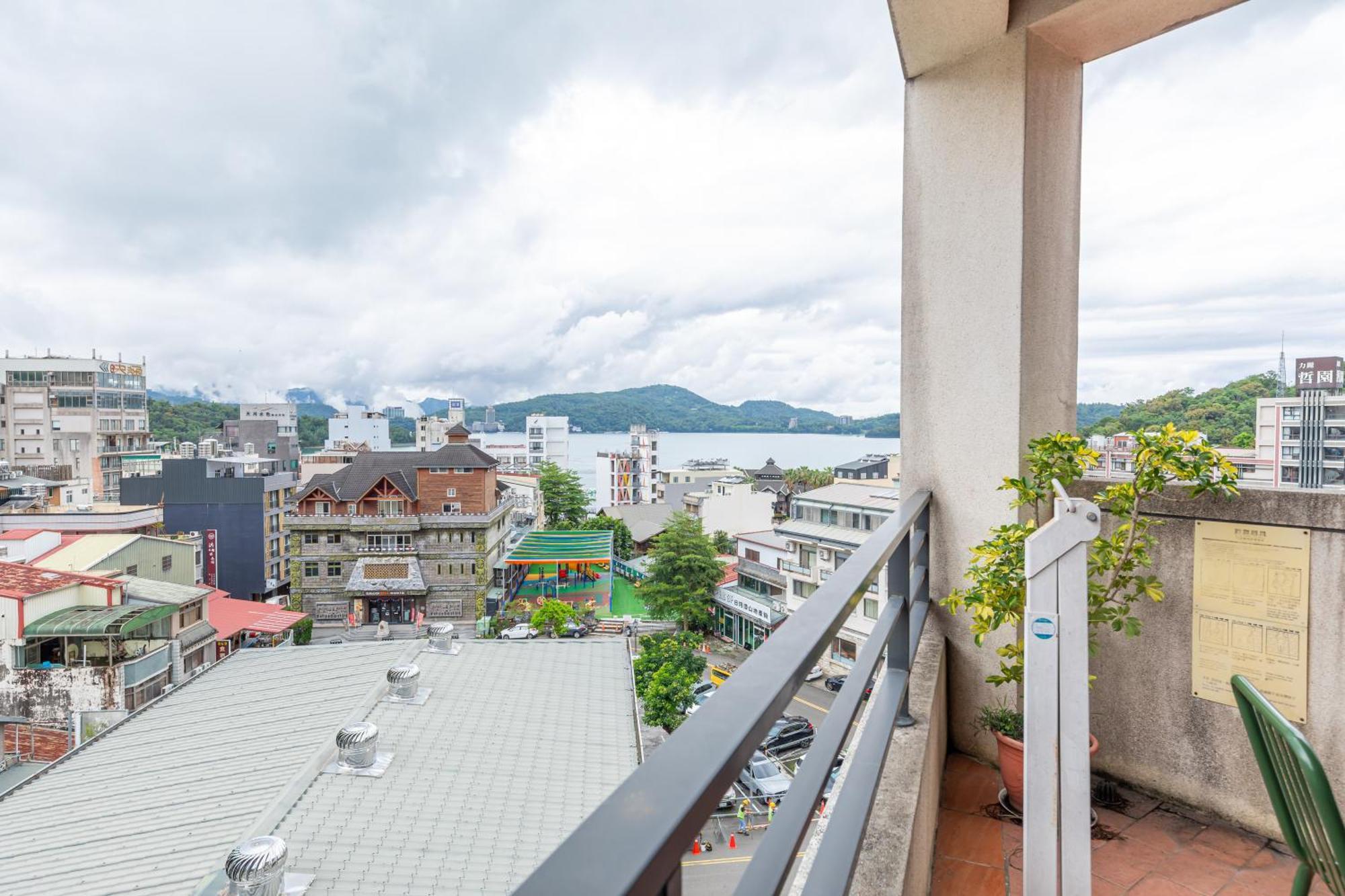 Sun Moon Lake Itathao Vacation Inn With Elevator Ючи Екстериор снимка