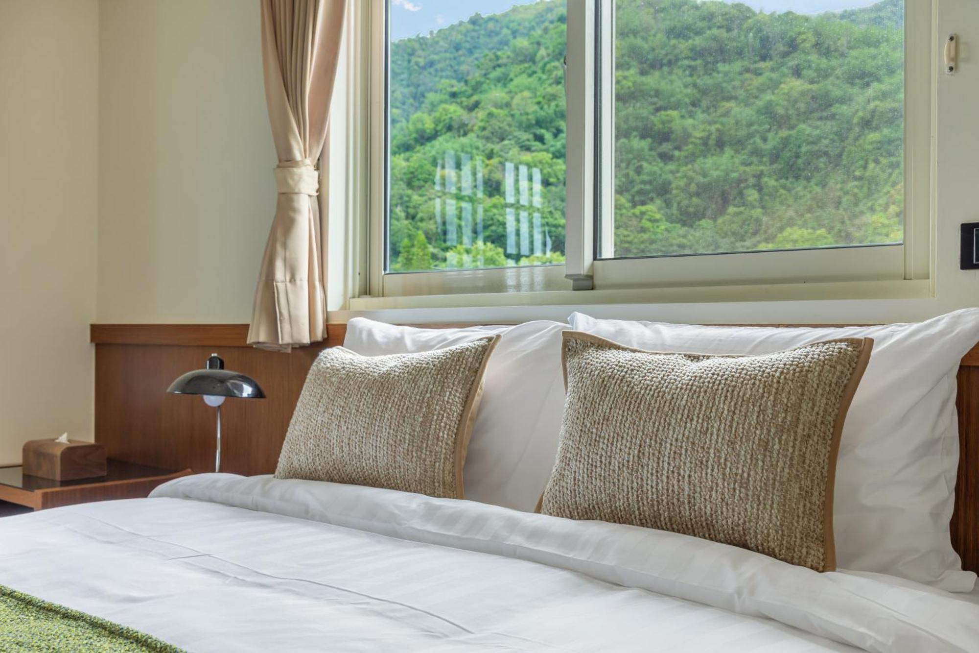 Sun Moon Lake Itathao Vacation Inn With Elevator Ючи Екстериор снимка